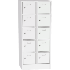 Kovová šatní skříň s uzamykatelnými schránkami